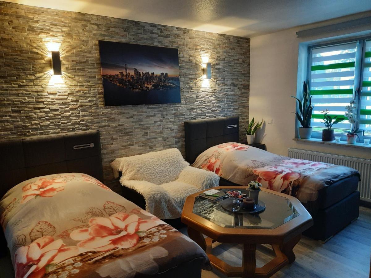 Joys Ferienwohnung Oberhausen  Exteriör bild